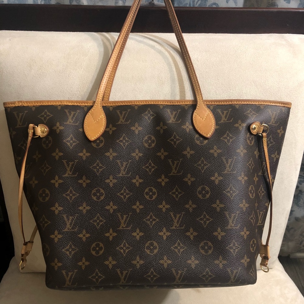 Louis Vuitton neverfull MM shoulder bag